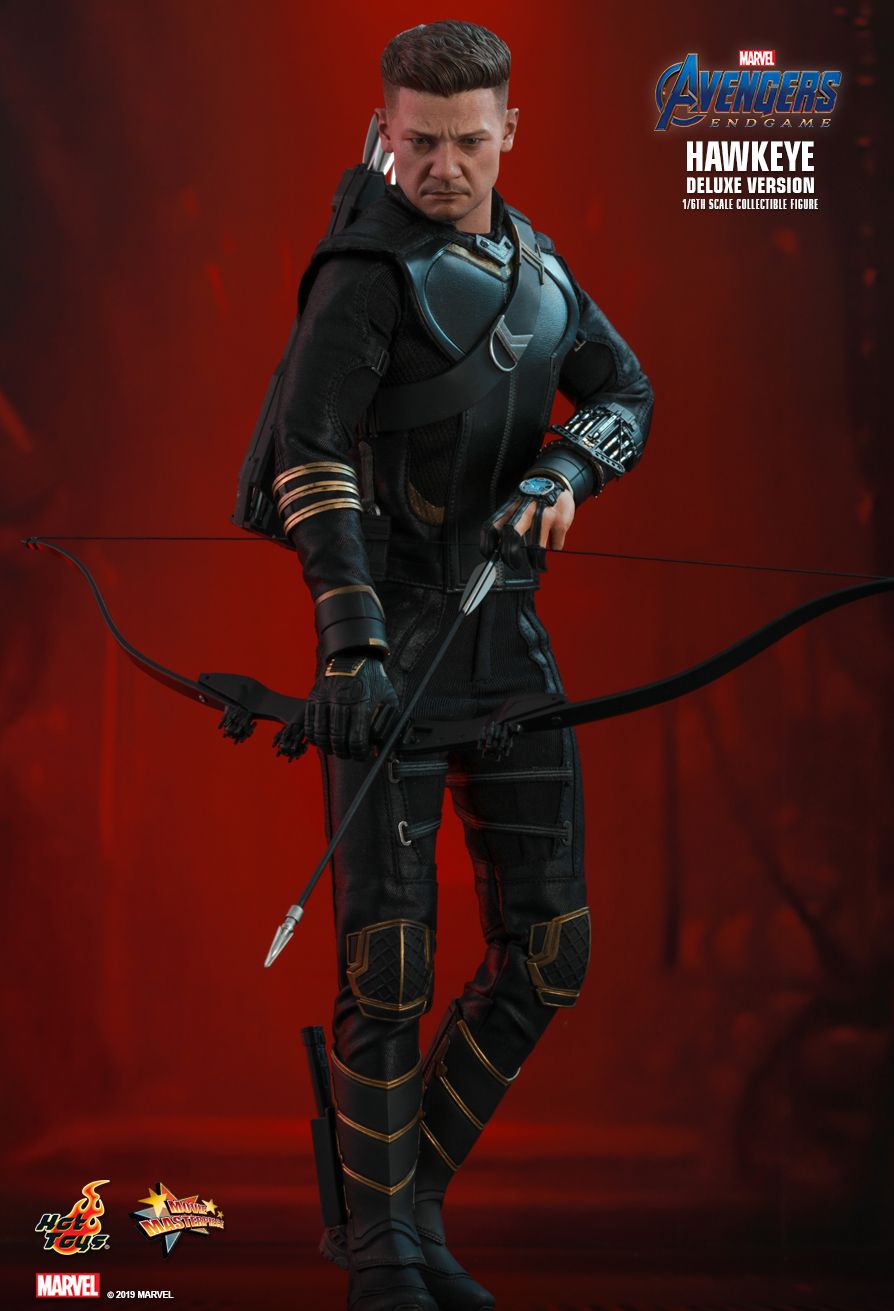 szmk_avengers_engame_hawkeye_hottoys_figure_bosszuallok_vegjatek_solyomszem_8.jpg