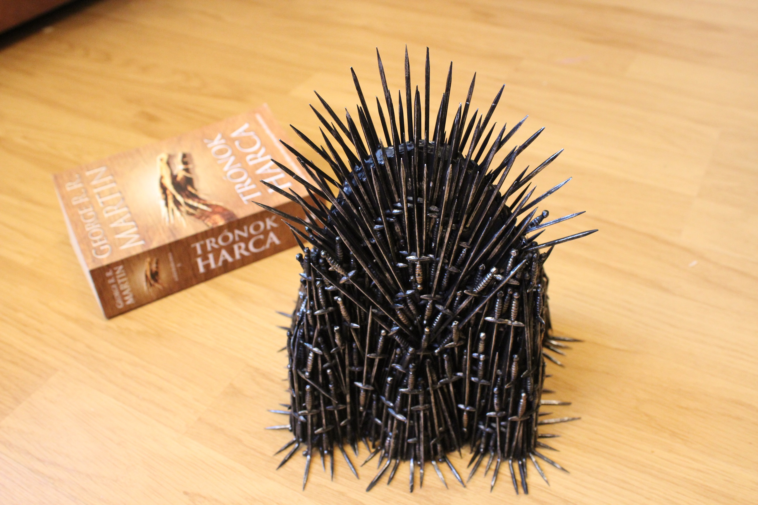 szmk_game_of_thrones_tronok_harca_ironthrone_vastron_diy_41.JPG