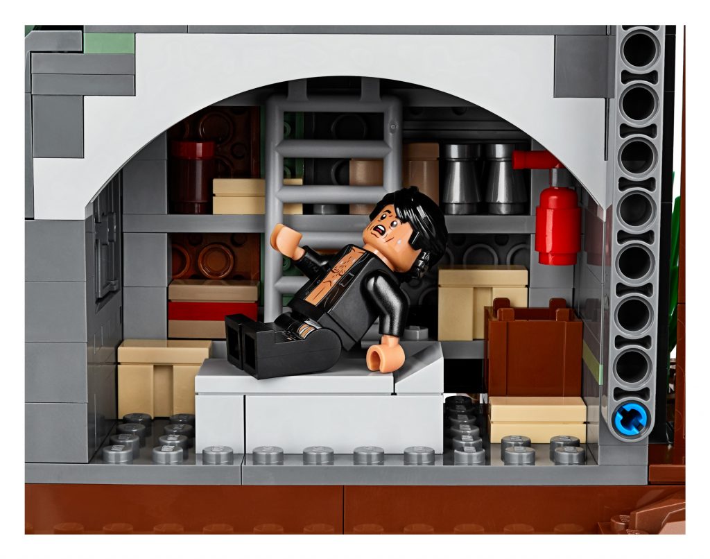 szmk_lego_jurassic_park_steven_spilberg_trex_john_hammond_12.jpg