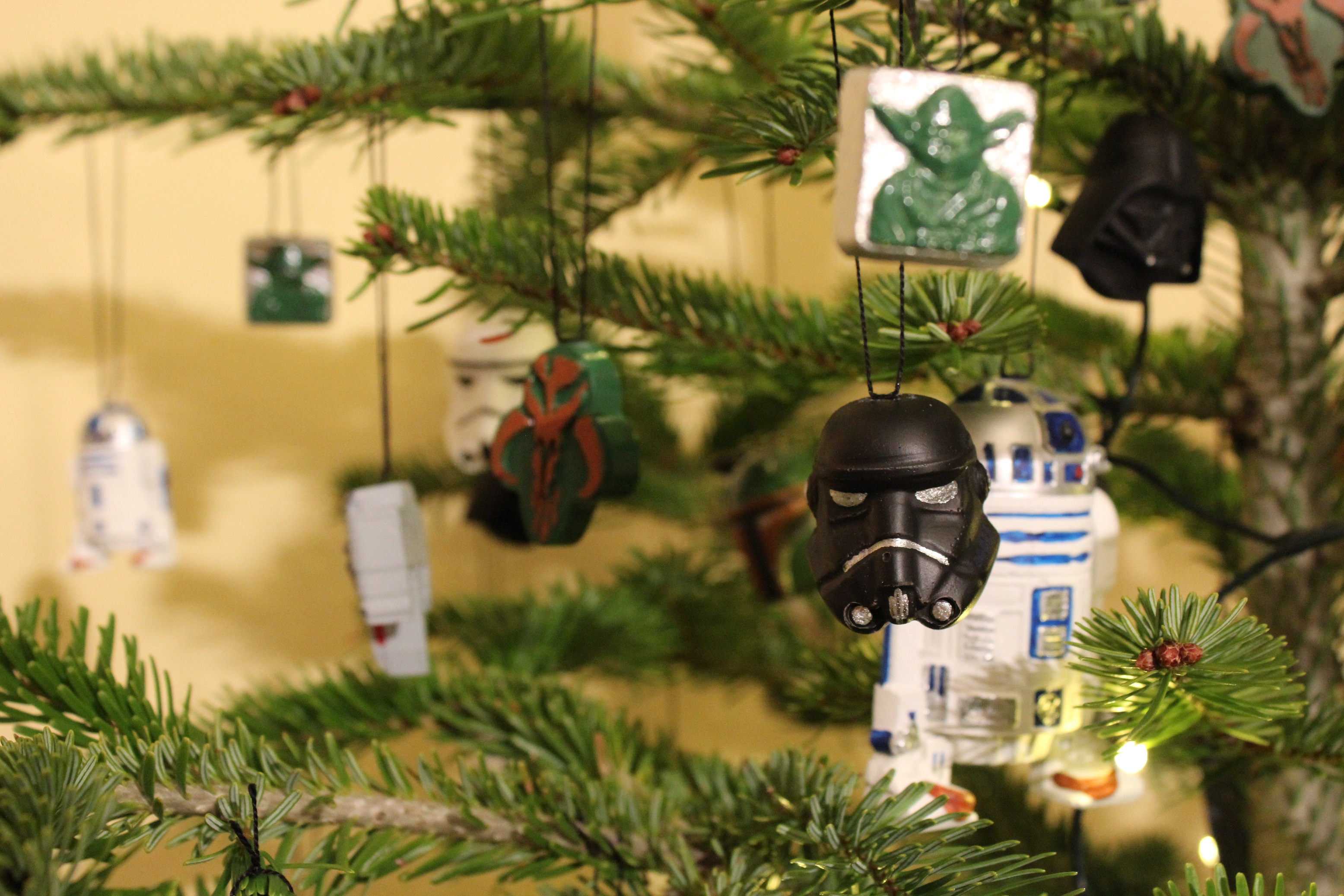 szmk_star_wars_christmas_tree_diy_csinald_magad_csillagok_haboruja_karacsonyfa_12.JPG