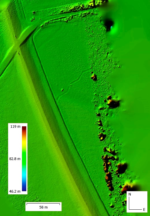 Térinformatikai felmérések eredményei egy szolnok megyei 1919-es harctér lövészárokrendszerének területén és a kutatáshoz használt DJI Matrice 100 drón. <br />(Fotók: Győri János)<br />