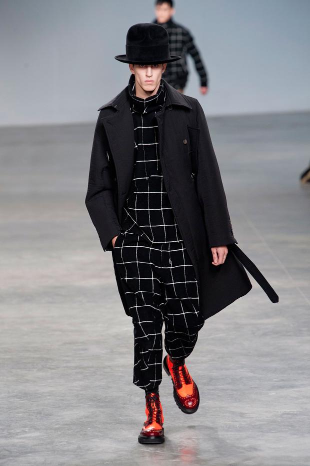 john-galliano-mens-autumn-fall-winter-2013-pfw2.jpg