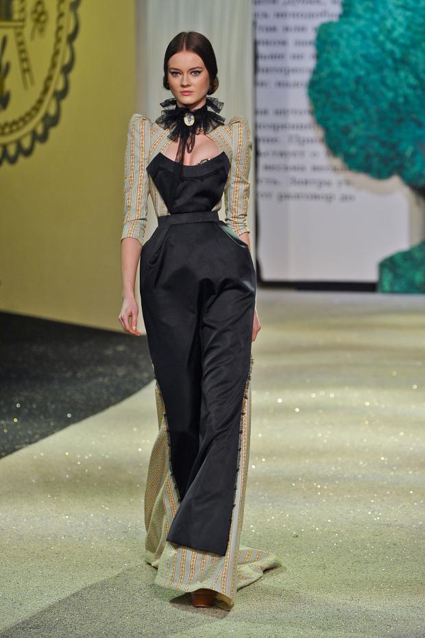 ulyana-sergeenko-haute-couture-spring-2013-pfw2.jpg