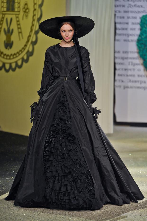 ulyana-sergeenko-haute-couture-spring-2013-pfw21.jpg