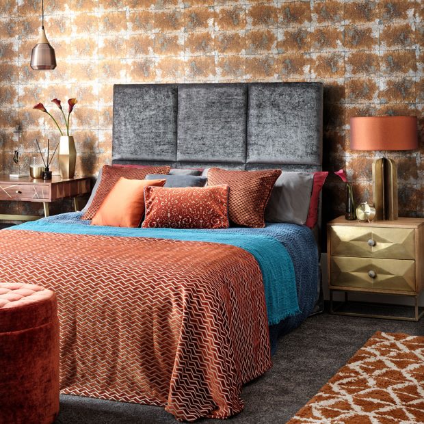 modern-bedroom-with-copper-wallpaper-velvet-headboard-and-metallic-details-620x620.jpg