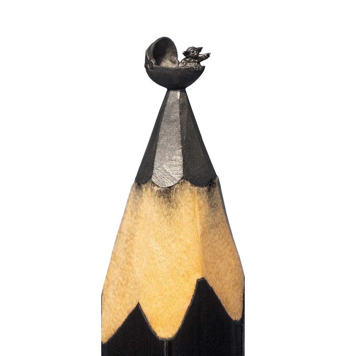 artist-makes-tiny-and-incredible-sculptures-on-the-tip-of-pencils-5ec776e2d0108_700.jpg