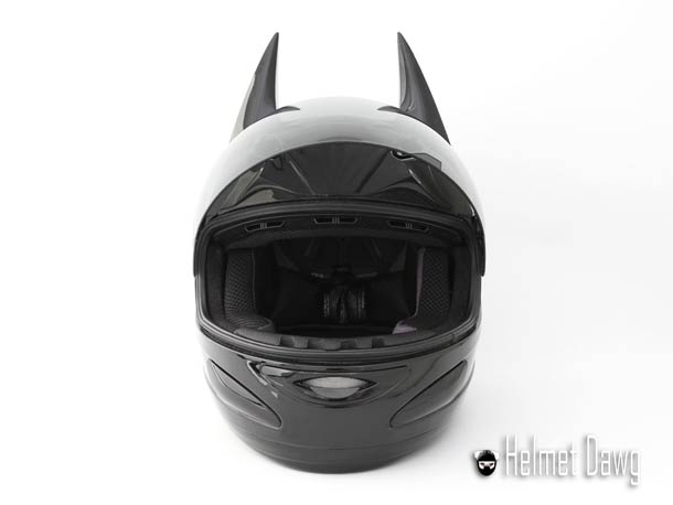 batman-motorcycle-helmet-7.jpg