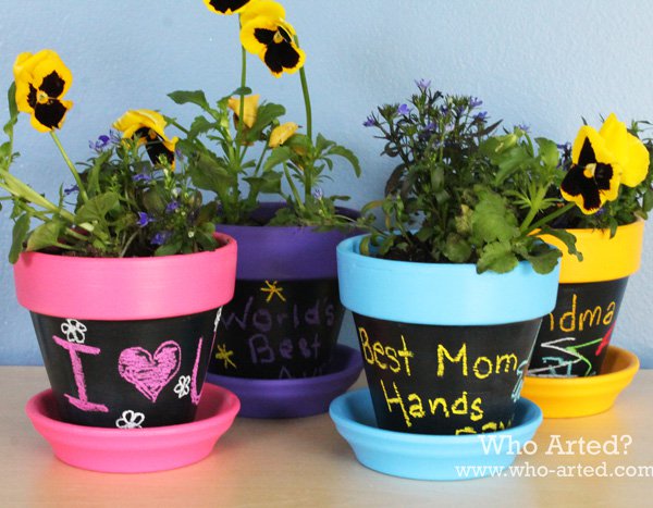 chalkboard-flower-pots.jpg