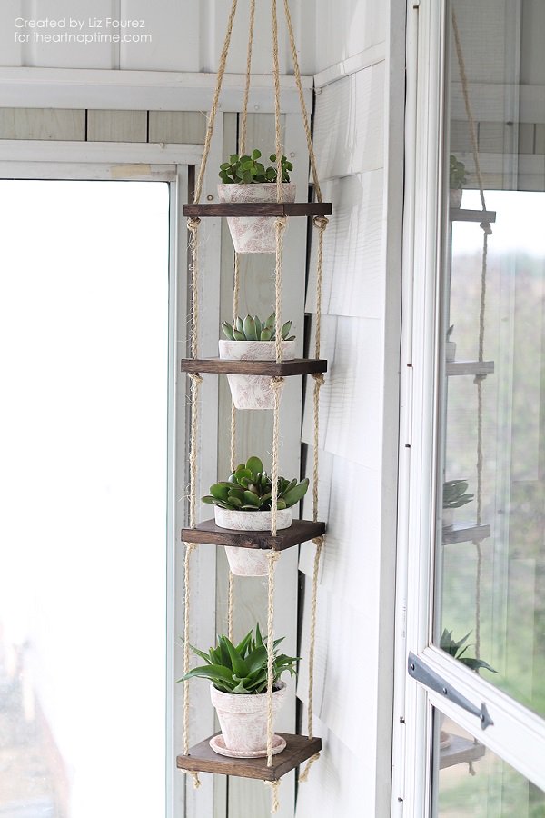 diy-vertical-plant-hanger.jpg