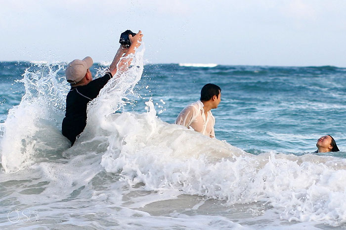 funny-crazy-wedding-photographers-behind-the-scenes-45-5774e319bbb66_700.jpg