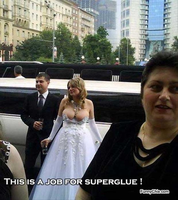 funny-wedding-pictures-big-boobs.jpg