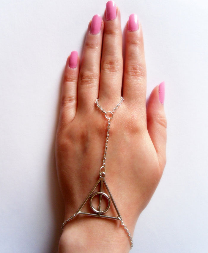 harry-potter-jewelry-accessories-gift-ideas-66_700.jpg