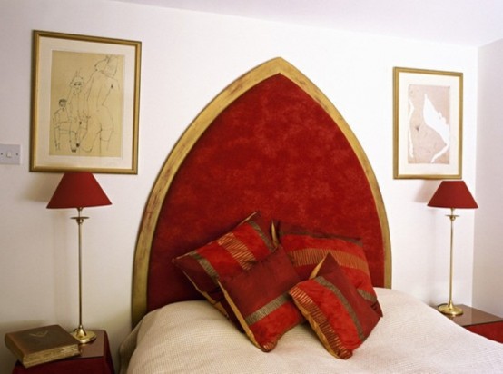 impressive-gothic-bedroom-designs-7-554x412.jpg