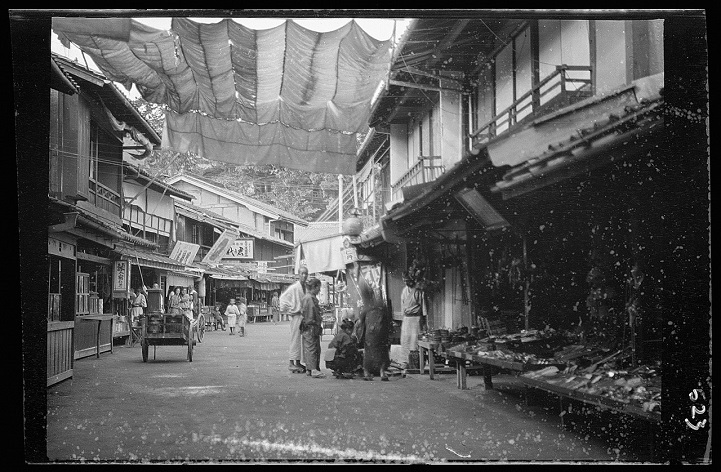 japan1908arnoldgenthe7.jpg