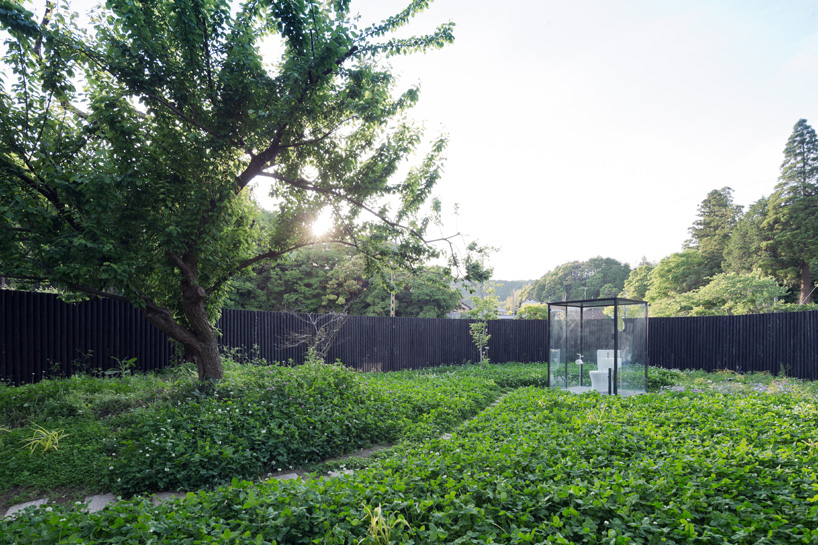 sou-fujimoto-public-toilet-in-ichihara-designboom-01.jpg