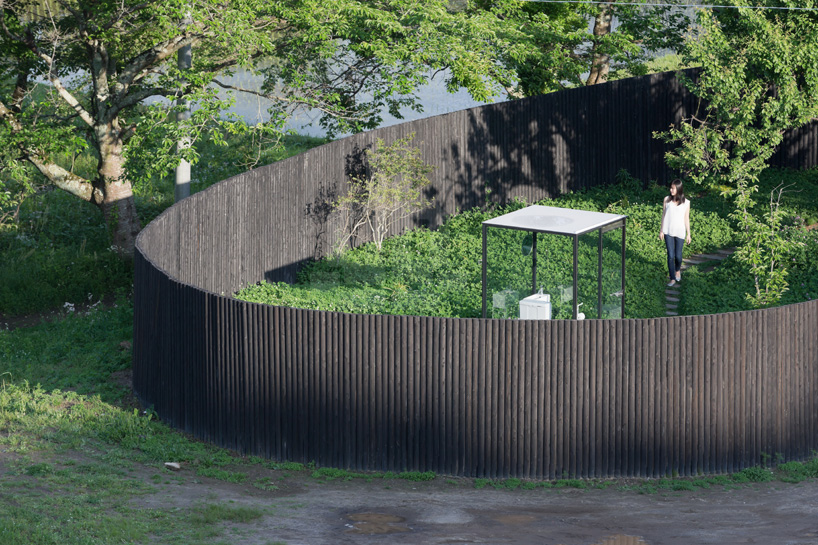 sou-fujimoto-public-toilet-in-ichihara-designboom-06.jpg