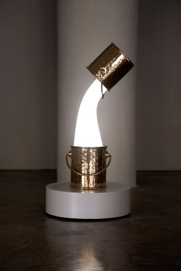 wonderlamp-is-the-result-of-a-collaboration-between-two-very-distinct-creative-companies-studio-job-and-pieke-bergmans.jpg