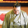 Harumafuji botrányos visszavonulása