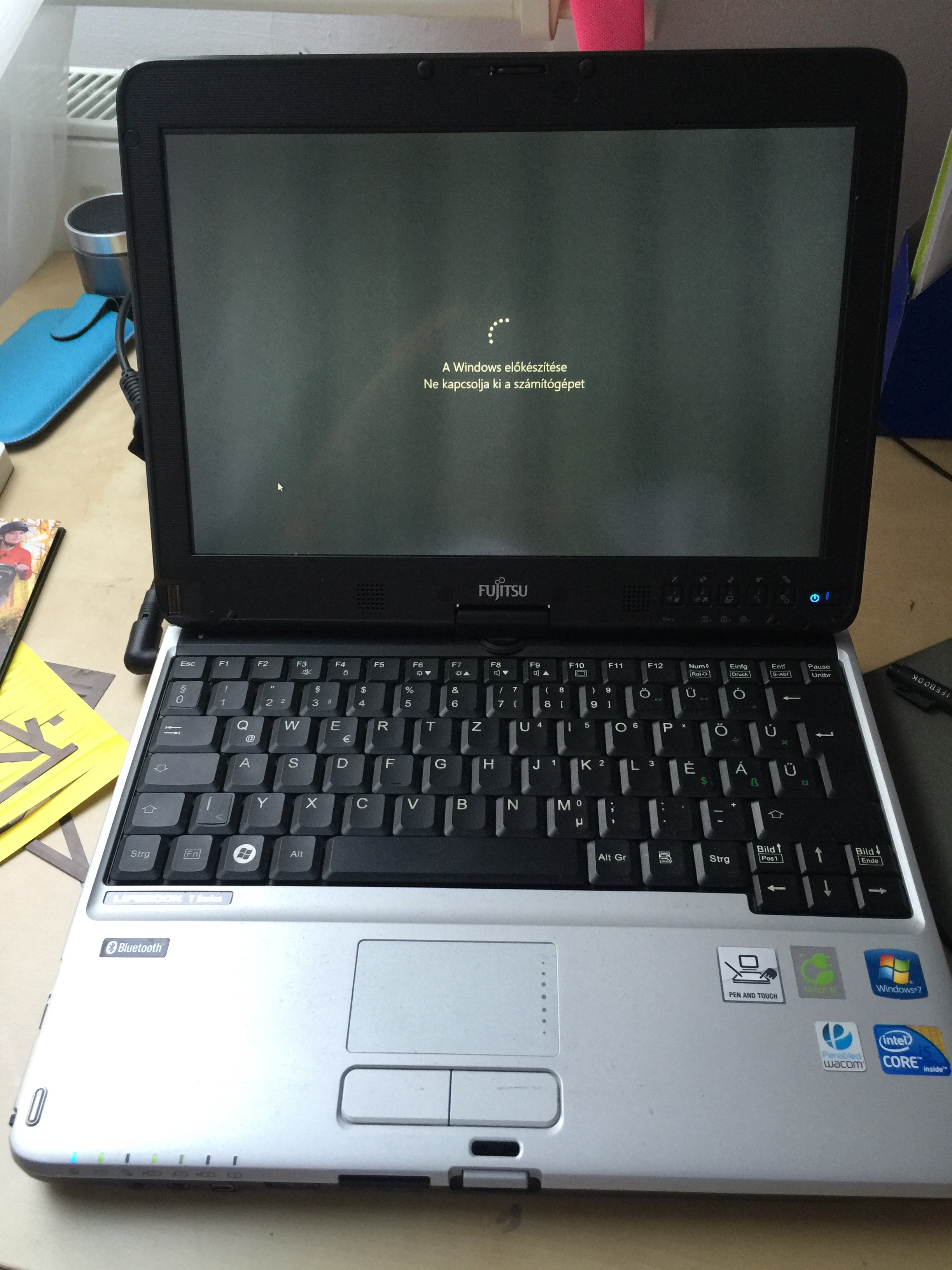 fujitsu_lifebook_t730.jpg