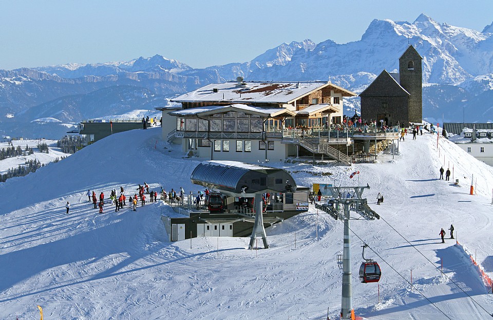 1.Skiwelt-biglayout_Gipfel_der_Hohen_Salve_im_Winter_SkiWelt_Wilder_Kaiser.JPG