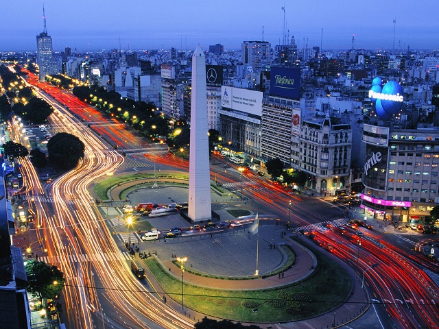 Avenida-9-de-Julio-Buenos-Aires-Argentina1.jpg