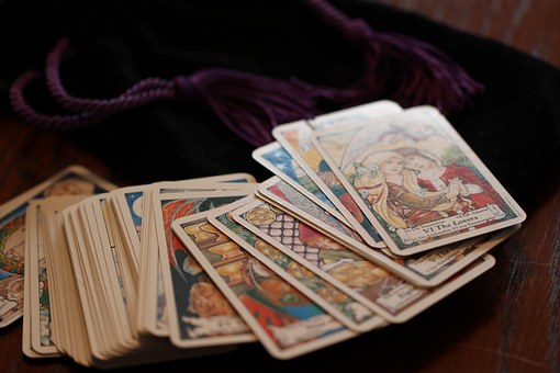 tarot-991041_340.jpg