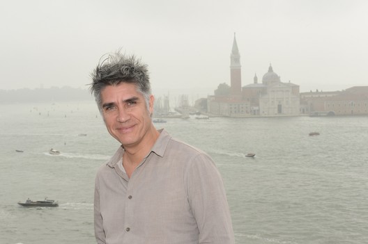 alejandro_aravena_photo_by_giorgio_zucchiatti_courtesy_la_biennale_di_venezia.jpg