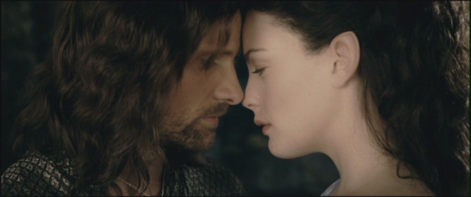 Arwen-and-Aragorn-Lord-of-the-Rings-The-Two-Towers-aragorn-and-arwen-11666113-1600-672.jpg