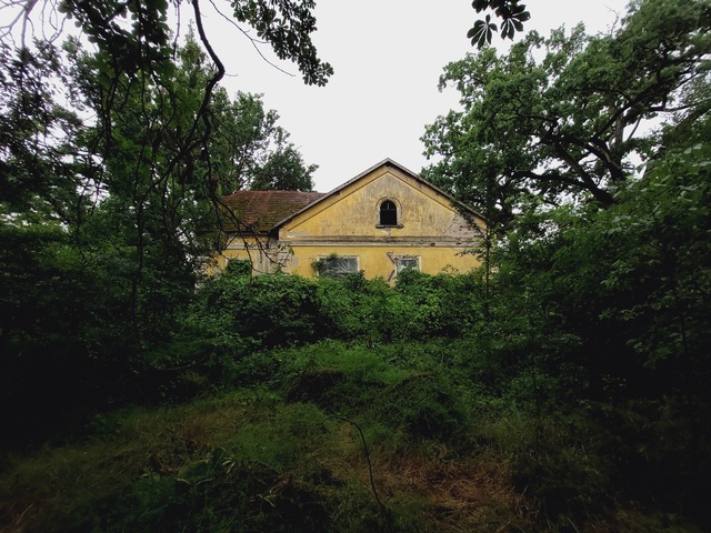 Kis majori-Petőfipusztai Wenckheim-kastély, Csorvás