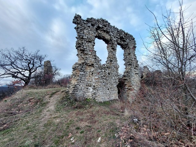 Csővári vár, Csővár