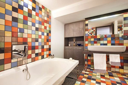 colorful-bathroom-interior-ideas.jpg