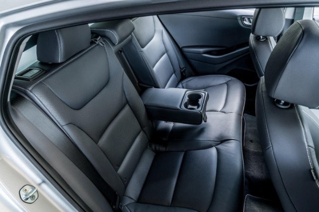 hyundai_ioniq_electric_2017_18.jpg