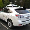 Ütközött a Google egyik önvezető autója