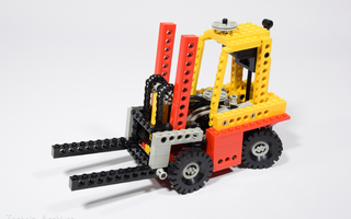 Technic Lego 8843 - Pneumatikus Villástargonca