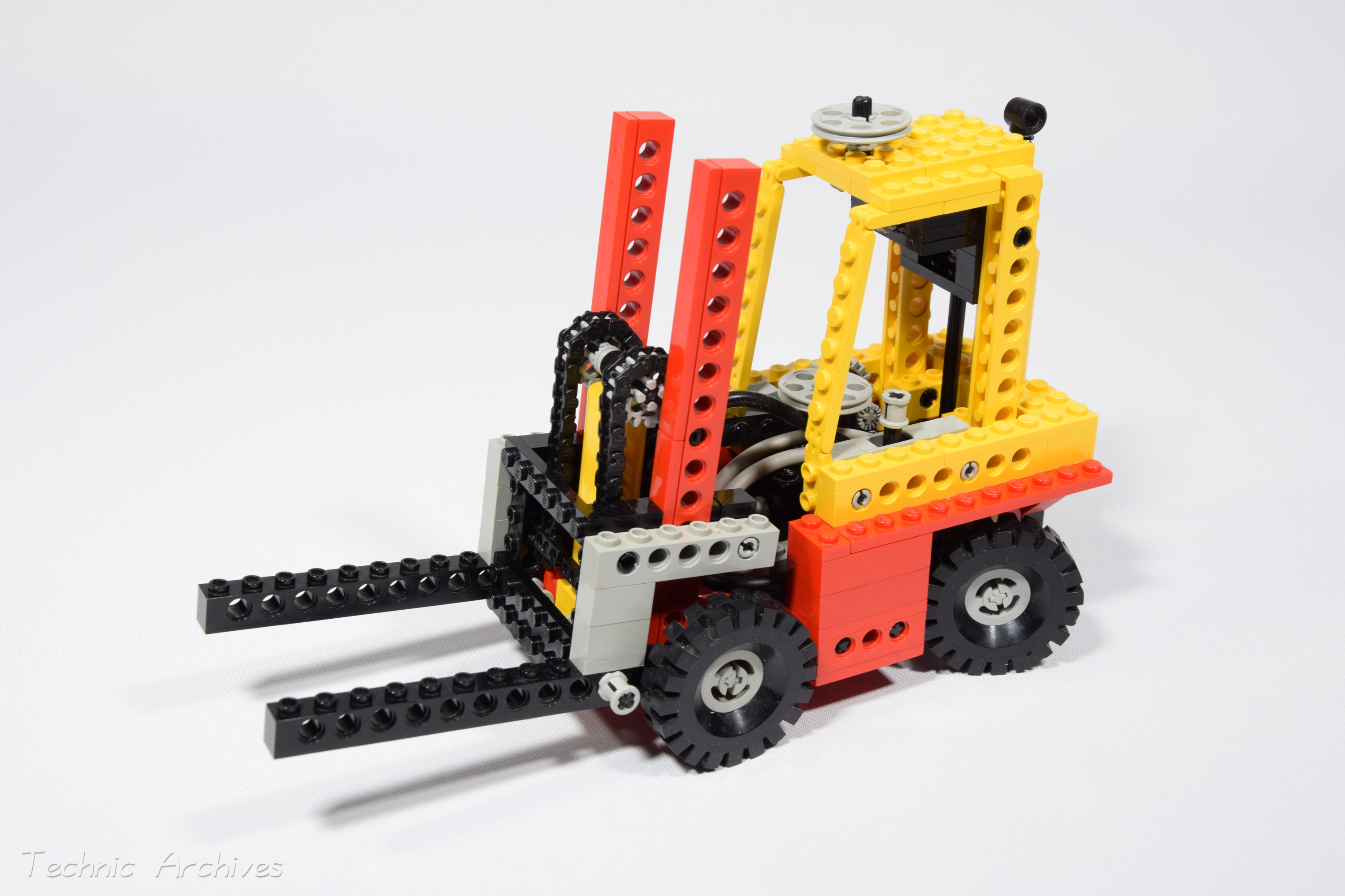 Technic Lego 8843 - Pneumatikus Villástargonca