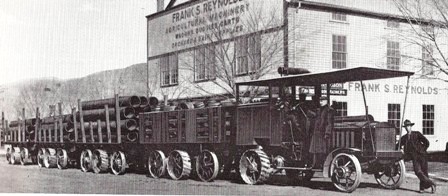 Daimler Road Train Canada.jpg