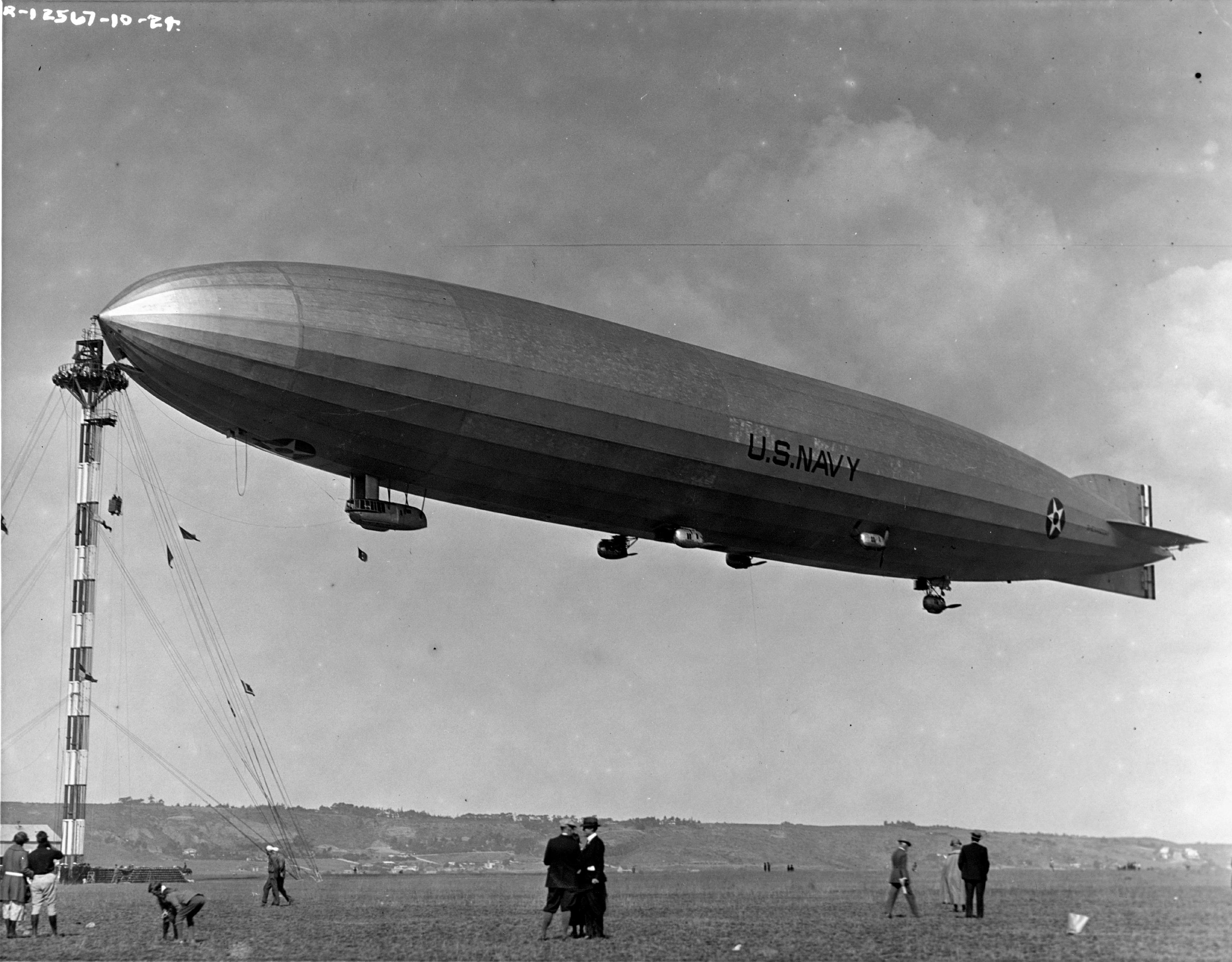 USS_Shenandoah_NAS_San_Diego.jpg