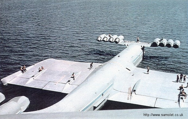 ekranoplan06.jpg