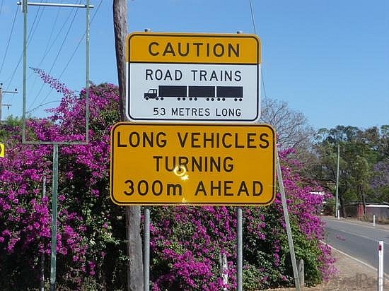 road-train-sign-tennant-creek.jpg