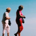 Idősebb korban is menő a "sportcipő" - A rendszeres testmozgás fontossága az idősek számára