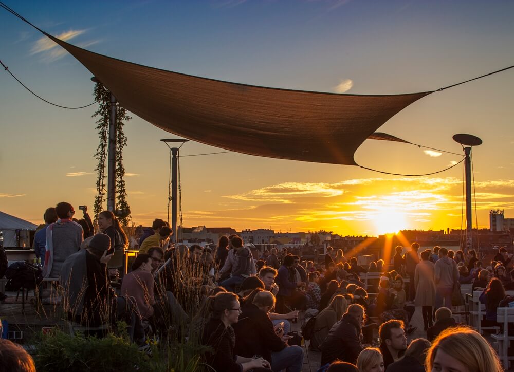 a_klunkerkranich_bar_berlinben_7.jpg