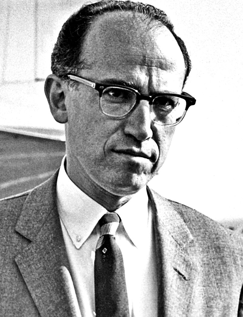 800px-jonas_salk_candid.jpg