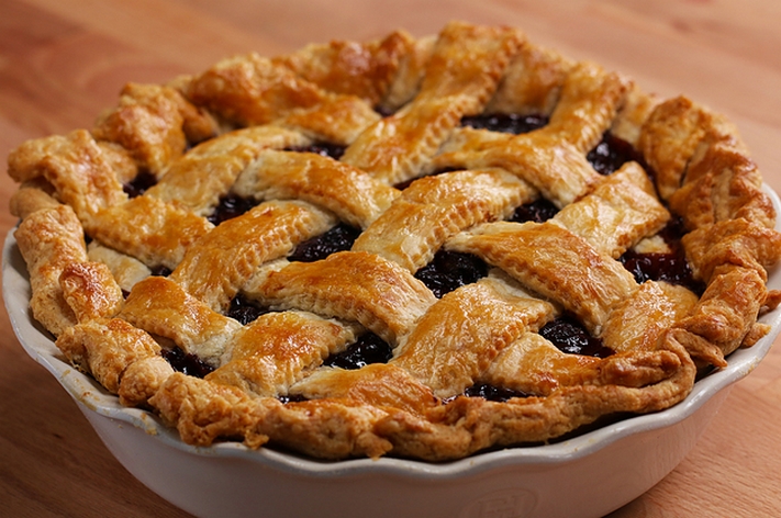 katy-perry-made-this-delicious-cherry-pie-before--2-30987-1493413256-2_dblbig_1.jpg