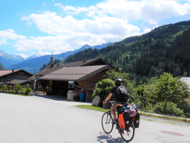 Alpok-Adria családi bringatúra