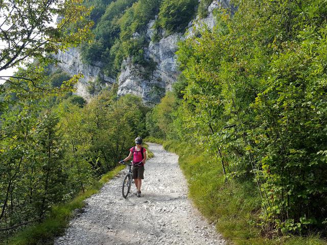 A Garda-tónál minden mindegy: XC vagy enduró vagy all mountain vagy csak menjünk le a partra