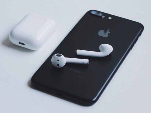 Kuo: vezeték nélküli töltőpad lesz a 2019-es iPhone
