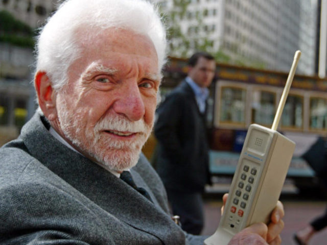 45 éve történt az első mobilhívás