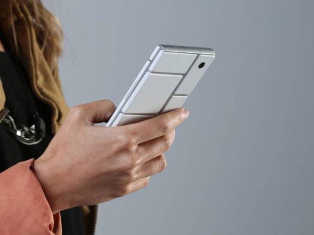Miért buktak el a moduláris telefonok?