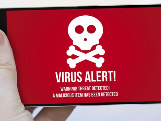 Veszélyes androidos vírus terjed: látja, amit a telefonnal csinálunk, a jelszavakat is lopja