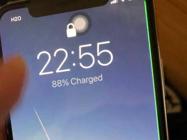 Zöld csík bosszantja az iPhone X-tulajdonosokat